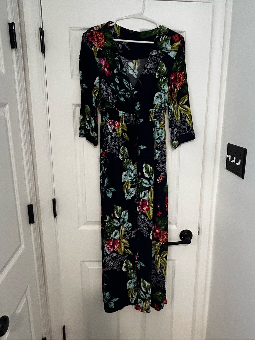 iris Navy Hawaiian Floral Maxi Dress, Size M/L